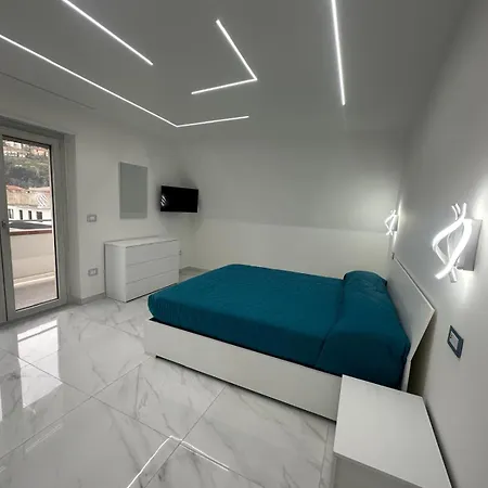 Noemi Luxury - Marina * ניקוטרה
