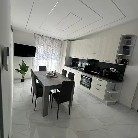 Noemi Luxury - Marina Apartment Nicotera